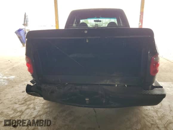 2000 Ford F-150 XL z VIN 2FTRX07L5YCB06306, wystawiony jako Copart lot #66777554 z przebiegiem Nie podano mil oraz Szkoda całkowita • Salvage title. Historia ofert i sprzedaży dostępna na DreamBid. Obrazek 6.