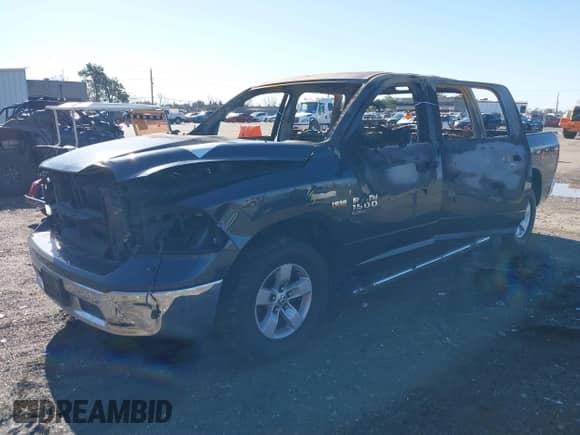 2020 Ram 1500 SLT z VIN 1C6RR6TT9LS134821, wystawiony jako IAAI lot #41517995 z przebiegiem Nie podano mil oraz . Historia ofert i sprzedaży dostępna na DreamBid. Obrazek 2.