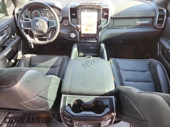 2022 Ram 1500 Laramie z VIN 1C6SRFJT3NN353666, wystawiony jako Copart lot #80904315 z przebiegiem 64 348 mil mil oraz Szkoda całkowita • Salvage title. Historia ofert i sprzedaży dostępna na DreamBid. Obrazek 8.