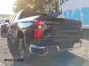 2023 Chevrolet Silverado 1500 LT z VIN 1GCPDDEK9PZ238990, wystawiony jako IAAI lot #43445604 z przebiegiem 44 284 mil mil oraz . Historia ofert i sprzedaży dostępna na DreamBid. Obrazek 3.