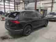 2024 Volkswagen Tiguan SE с VIN 3VVMB7AX6RM176241, выставлен на аукционе IAAI как лот 43055093 с пробегом 2 277 миль миль и . История ставок и продаж доступна на DreamBid. Изображение 4.