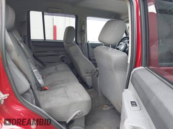 2006 Jeep Commander с VIN 1J8HG48K16C231811, выставлен на аукционе IAAI как лот 42811376 с пробегом 248 995 миль миль и . История ставок и продаж доступна на DreamBid. Изображение 8.