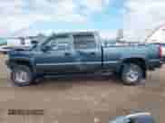 2006 Chevrolet Silverado 2500HD LT3 z VIN 1GCHK23D66F219963, wystawiony jako IAAI lot #42130281 z przebiegiem 331 178 mil mil oraz . Historia ofert i sprzedaży dostępna na DreamBid. Obrazek 15.