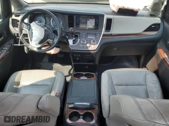 2015 Toyota Sienna XLE with VIN 5TDYK3DC1FS656989, listed as a Copart auction lot 71123885 with 158,023 mi miles and Salvage title. Bid and sale history available at DreamBid. Image 8.