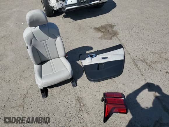 2023 Kia Sorento SX Prestige with VIN KNDRMDLH7P5186833, listed as a Copart auction lot 52779195 with 17,616 mi miles and Salvage title. Bid and sale history available at DreamBid. Image 13.