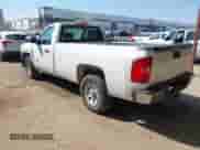2013 Chevrolet Silverado 1500 Work Truck z VIN 1GCNCPEX9DZ248650, wystawiony jako IAAI lot #43394520 z przebiegiem 177 558 mil mil oraz . Historia ofert i sprzedaży dostępna na DreamBid. Obrazek 3.