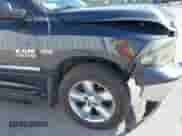 2015 Ram 1500 Lone Star с VIN 1C6RR7LT5FS745245, выставлен на аукционе IAAI как лот 40512335 с пробегом 218 973 миль миль и . История ставок и продаж доступна на DreamBid. Изображение 17.