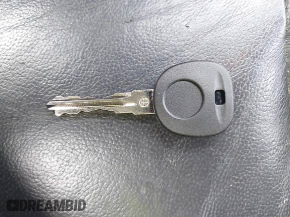 2008 GMC Sierra 1500 SLE1 с VIN 2GTEC13J681325825, выставлен на аукционе IAAI как лот 42911010 с пробегом 246 861 миль миль и . История ставок и продаж доступна на DreamBid. Изображение 11.