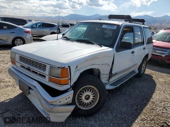 1993 Ford Explorer Eddie Bauer z VIN 1FMDU32X0PUD85141, wystawiony jako Copart lot #71320944 z przebiegiem 810 mil mil oraz Szkoda całkowita • Salvage title. Historia ofert i sprzedaży dostępna na DreamBid. Obrazek 1.
