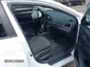 2018 Hyundai Elantra SEL z VIN 5NPD84LF0JH291119, wystawiony jako IAAI lot #43252735 z przebiegiem 80 913 mil mil oraz . Historia ofert i sprzedaży dostępna na DreamBid. Obrazek 5.