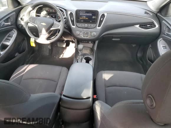 2025 Chevrolet Malibu LS z VIN 1G1ZC5ST1SF111300, wystawiony jako Copart lot #71802495 z przebiegiem 32 967 mil mil oraz Szkoda całkowita • Salvage title. Historia ofert i sprzedaży dostępna na DreamBid. Obrazek 8.