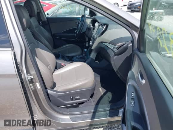 2014 Hyundai Santa Fe с VIN 5XYZU3LA1EG190989, выставлен на аукционе IAAI как лот 43132248 с пробегом 155 613 миль миль и . История ставок и продаж доступна на DreamBid. Изображение 5.
