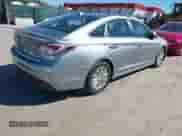 2016 Hyundai Sonata SE с VIN KMHE24L15GA040778, выставлен на аукционе IAAI как лот 43478621 с пробегом 176 150 миль миль и . История ставок и продаж доступна на DreamBid. Изображение 4.