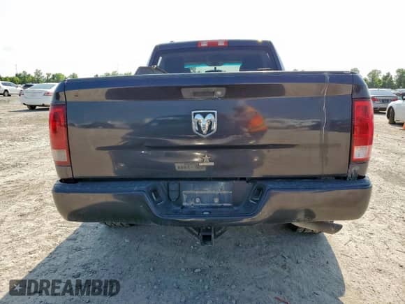 2017 Ram 1500 Tradesman z VIN 1C6RR6FG6HS524135, wystawiony jako Copart lot #59474205 z przebiegiem 180 938 mil mil oraz Szkoda całkowita • Salvage title. Historia ofert i sprzedaży dostępna na DreamBid. Obrazek 6.