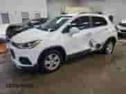 2018 Chevrolet Trax LT с VIN 3GNCJLSB2JL332947, выставлен на аукционе Copart как лот 80327665 с пробегом 121 000 миль миль и Чистый • Clean title. История ставок и продаж доступна на DreamBid. Изображение 1.