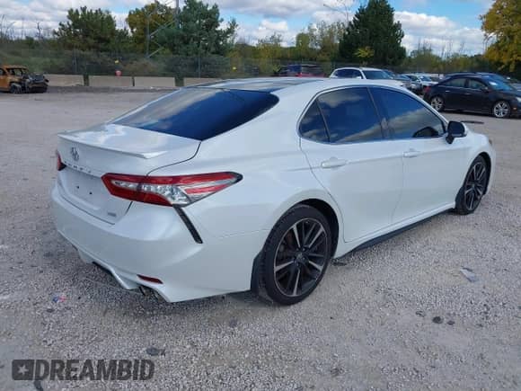 2018 Toyota Camry XSE с VIN 4T1B61HK4JU140285, выставлен на аукционе IAAI как лот 43414227 с пробегом 63 771 миль миль и . История ставок и продаж доступна на DreamBid. Изображение 4.