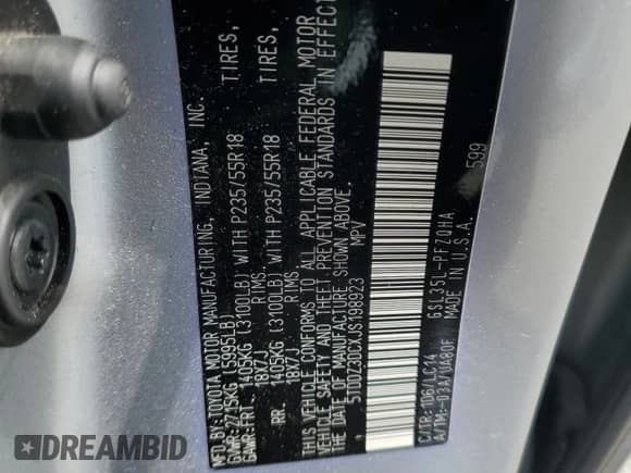 2018 Toyota Sienna XLE with VIN 5TDDZ3DCXJS198923, listed as a Copart auction lot 64501935 with 51,331 mi miles and Salvage title. Bid and sale history available at DreamBid. Image 13.