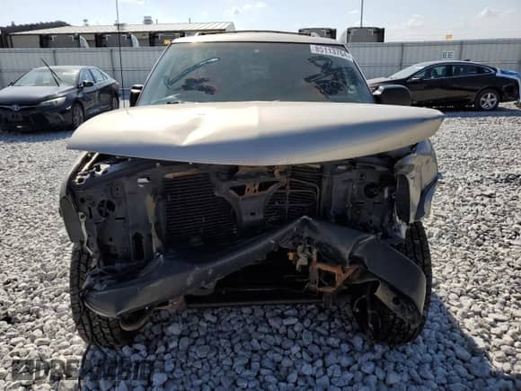 2001 Chevrolet Blazer LS z VIN 1GNCT18W71K130129, wystawiony jako Copart lot #85113764 z przebiegiem 65 992 mil mil oraz Czysty tytuł • Clean title. Historia ofert i sprzedaży dostępna na DreamBid. Obrazek 5.