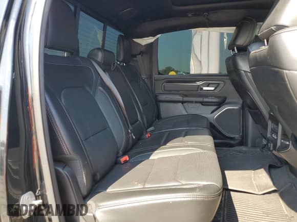 2020 Ram 1500 Rebel z VIN 1C6SRFLT7LN360498, wystawiony jako Copart lot #68648235 z przebiegiem 66 039 mil mil oraz Szkoda całkowita • Salvage title. Historia ofert i sprzedaży dostępna na DreamBid. Obrazek 10.