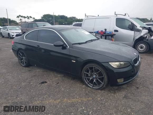 2007 BMW 3 Series 328i with VIN WBAWB33597PV71577, listed as a IAAI auction lot 41368831 with 217,639 mi miles and . Bid and sale history available at DreamBid. Image 1.