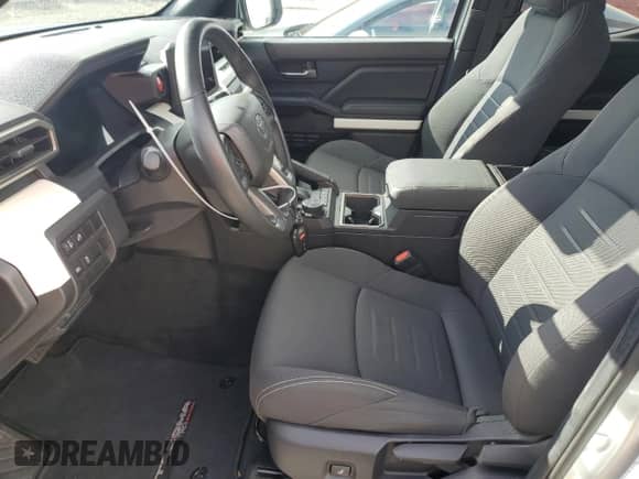2024 Toyota Tacoma TRD Off Road with VIN 3TMLB5JN6RM029446, listed as a Copart auction lot 86650705 with 27,292 mi miles and Clean title. Bid and sale history available at DreamBid. Image 7.