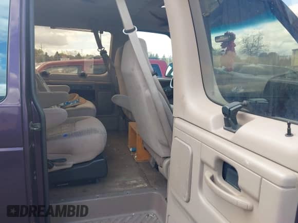 1996 Ford Econoline Cargo with VIN 1FMHE31F2THB32509, listed as a IAAI auction lot 43523432 with 201,153 mi miles and . Bid and sale history available at DreamBid. Image 8.