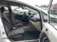 2013 Ford Fiesta S z VIN 3FADP4TJ1DM222984, wystawiony jako IAAI lot #42766623 z przebiegiem 228 073 mil mil oraz . Historia ofert i sprzedaży dostępna na DreamBid. Obrazek 5.