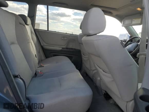 2006 Toyota Highlander w/3rd Row with VIN JTEEP21AX60167118, listed as a Copart auction lot 82180235 with 261,969 mi miles and Salvage title. Bid and sale history available at DreamBid. Image 11.