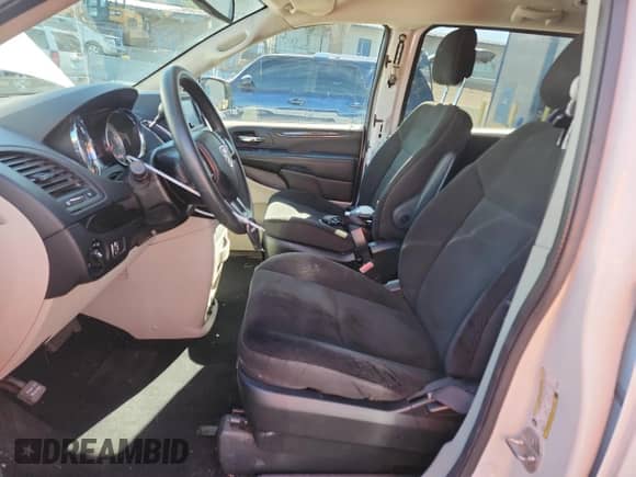 2019 Dodge Grand Caravan SE with VIN 2C4RDGBG4KR590646, listed as a Copart auction lot 83959275 with 88,890 mi miles and Salvage title. Bid and sale history available at DreamBid. Image 7.