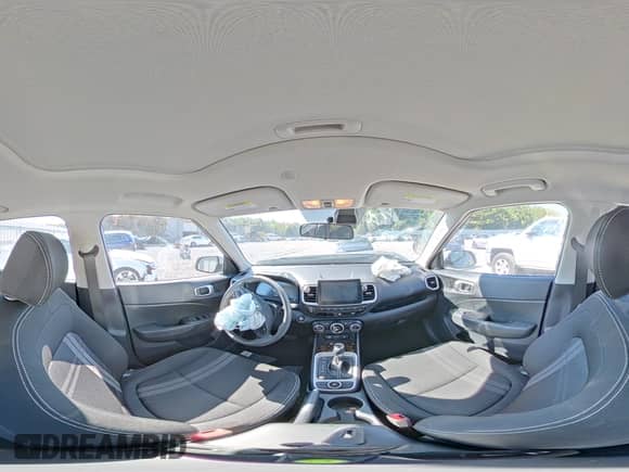2025 Hyundai Venue SEL с VIN KMHRC8A32SU371433, выставлен на аукционе Copart как лот 69983905 с пробегом 5 070 миль миль и Списание • Salvage title. История ставок и продаж доступна на DreamBid. Изображение 15.