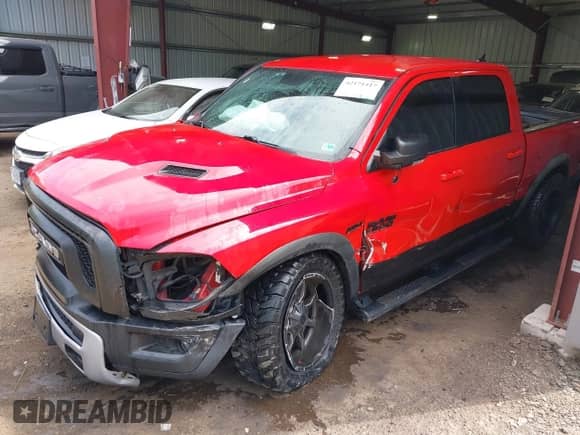 2017 Ram 1500 Rebel z VIN 1C6RR7YT7HS553644, wystawiony jako IAAI lot #42171417 z przebiegiem 191 069 mil mil oraz . Historia ofert i sprzedaży dostępna na DreamBid. Obrazek 2.
