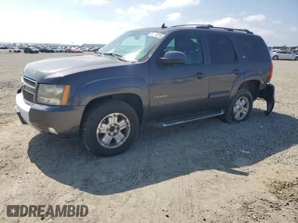 2010 Chevrolet Tahoe LT with VIN 1GNUKBE09AR227921, listed as a Copart auction lot 81926215 with 170,438 mi miles and Salvage title. Bid and sale history available at DreamBid. Image 1.