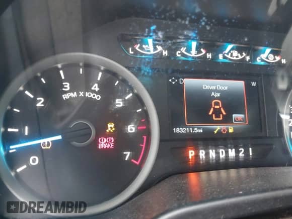 2016 Ford F-150 XLT z VIN 1FTEW1EF2GKE86980, wystawiony jako IAAI lot #41839674 z przebiegiem 183 211 mil mil oraz . Historia ofert i sprzedaży dostępna na DreamBid. Obrazek 16.