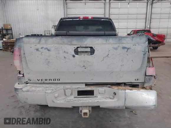 2009 Chevrolet Silverado 2500HD LT с VIN 1GCHK53K29F134512, выставлен на аукционе IAAI как лот 41777515 с пробегом 246 623 миль миль и . История ставок и продаж доступна на DreamBid. Изображение 16.