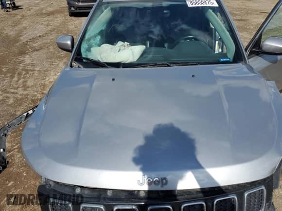 2018 Jeep Compass Latitude z VIN 3C4NJDBB8JT354863, wystawiony jako Copart lot #85850875 z przebiegiem 92 084 mil mil oraz Szkoda całkowita • Salvage title. Historia ofert i sprzedaży dostępna na DreamBid. Obrazek 12.