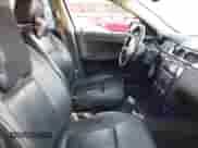 2011 Chevrolet Impala Police Police z VIN 2G1WD5EM0B1146423, wystawiony jako IAAI lot #41401340 z przebiegiem 105 133 mil mil oraz . Historia ofert i sprzedaży dostępna na DreamBid. Obrazek 5.