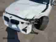 2013 BMW 3 Series 328i xDrive z VIN WBA3B3C5XDJ810099, wystawiony jako IAAI lot #43180136 z przebiegiem 153 650 mil mil oraz . Historia ofert i sprzedaży dostępna na DreamBid. Obrazek 6.