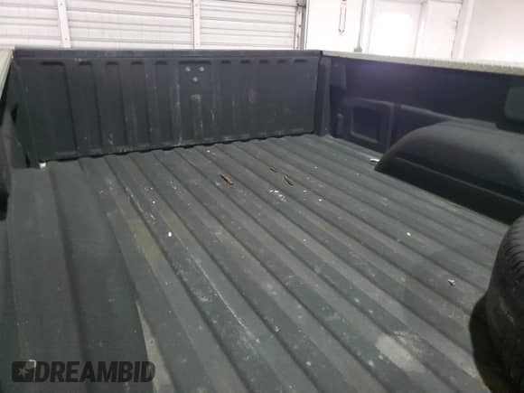 2006 Chevrolet Silverado 1500 Work Truck с VIN 3GCEK14V56G243061, выставлен на аукционе Copart как лот 47785465 с пробегом 16 миль миль и Списание • Salvage title. История ставок и продаж доступна на DreamBid. Изображение 10.