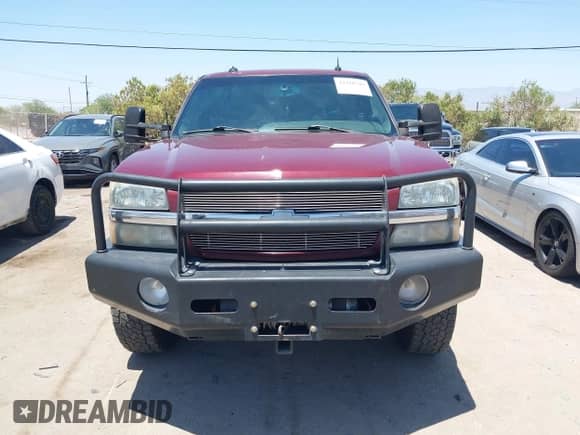 2003 Chevrolet Silverado 2500HD LS с VIN 1GCHK23113F157132, выставлен на аукционе IAAI как лот 42418743 с пробегом 182 427 миль миль и . История ставок и продаж доступна на DreamBid. Изображение 12.