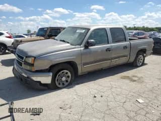 2007 Chevrolet Silverado 1500 LS с VIN 2GCEC13V371112073, выставлен на аукционе Copart как лот 71449445 с пробегом 224 452 миль миль и Списание • Salvage title. История ставок и продаж доступна на DreamBid. Изображение 1.