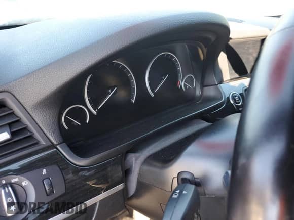 2013 BMW 5 Series 535i с VIN WBAFR7C5XDC820555, выставлен на аукционе Copart как лот 86656615 с пробегом Не указан миль и Чистый • Clean title. История ставок и продаж доступна на DreamBid. Изображение 9.