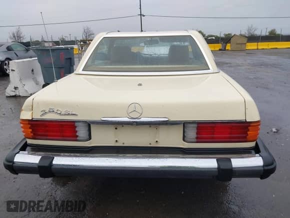 1983 Mercedes-Benz 380 SL with VIN WDBBA45A4DB026088, listed as a IAAI auction lot 41783726 with 239,227 mi miles and . Bid and sale history available at DreamBid. Image 16.