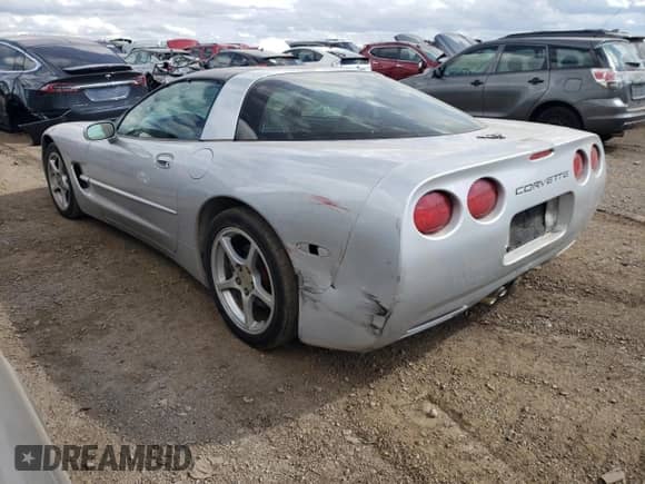 2000 Chevrolet Corvette с VIN 1G1YY22G7Y5103683, выставлен на аукционе Copart как лот 69292574 с пробегом 104 614 миль миль и Списание • Salvage title. История ставок и продаж доступна на DreamBid. Изображение 2.
