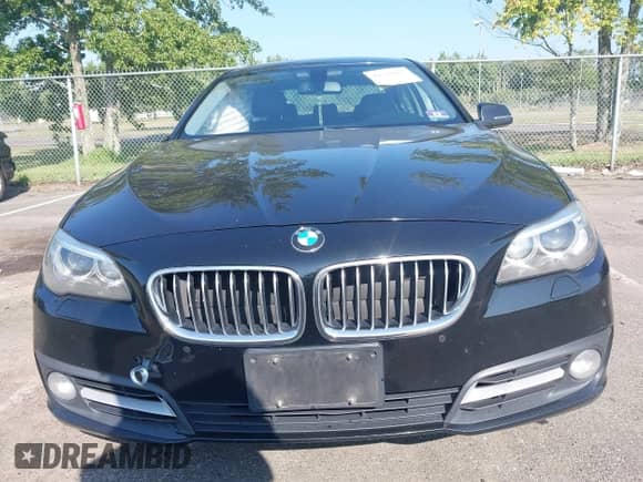 2015 BMW 5 Series 528i xDrive with VIN WBA5A7C5XFD626334, listed as a IAAI auction lot 42939497 with 180,638 mi miles and . Bid and sale history available at DreamBid. Image 12.