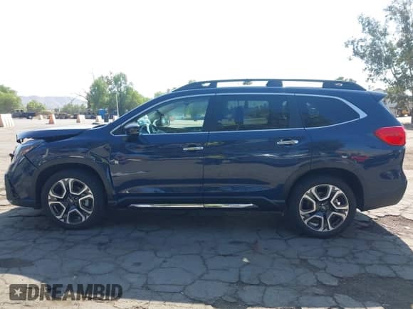 2024 Subaru Ascent Touring with VIN 4S4WMAWD1R3401854, listed as a IAAI auction lot 43304735 with 27,623 mi miles and . Bid and sale history available at DreamBid. Image 15.