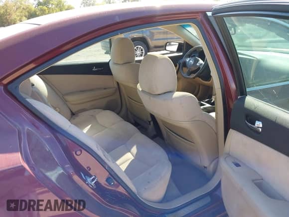 2013 Nissan Maxima S с VIN 1N4AA5AP1DC848263, выставлен на аукционе IAAI как лот 43371510 с пробегом 120 237 миль миль и . История ставок и продаж доступна на DreamBid. Изображение 8.