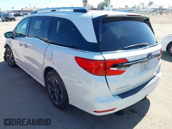 2021 Honda Odyssey Elite with VIN 5FNRL6H96MB016912, listed as a IAAI auction lot 42714357 with Not provided miles and . Bid and sale history available at DreamBid. Image 3.
