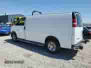 2018 Chevrolet Express Cargo с VIN 1GCWGAFG4J1906387, выставлен на аукционе Copart как лот 64312715 с пробегом 56 836 миль миль и Списание • Salvage title. История ставок и продаж доступна на DreamBid. Изображение 2.