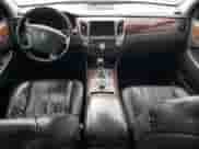 2013 Hyundai Equus Signature z VIN KMHGH4JH5DU060112, wystawiony jako Copart lot #63682865 z przebiegiem Nie podano mil oraz Czysty tytuł • Clean title. Historia ofert i sprzedaży dostępna na DreamBid. Obrazek 8.