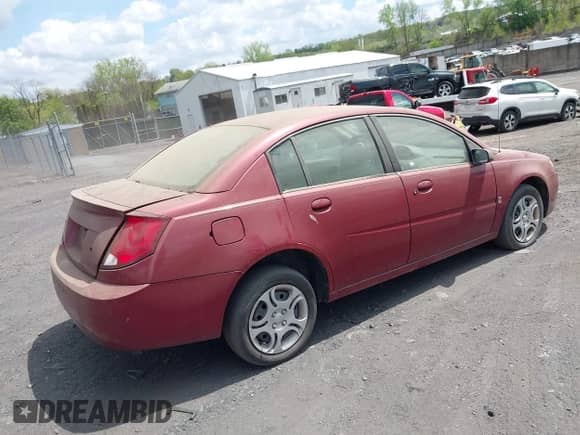 2005 Saturn ION ION 2 с VIN 1G8AJ52F25Z171684, выставлен на аукционе IAAI как лот 42181805 с пробегом 130 550 миль миль и . История ставок и продаж доступна на DreamBid. Изображение 4.